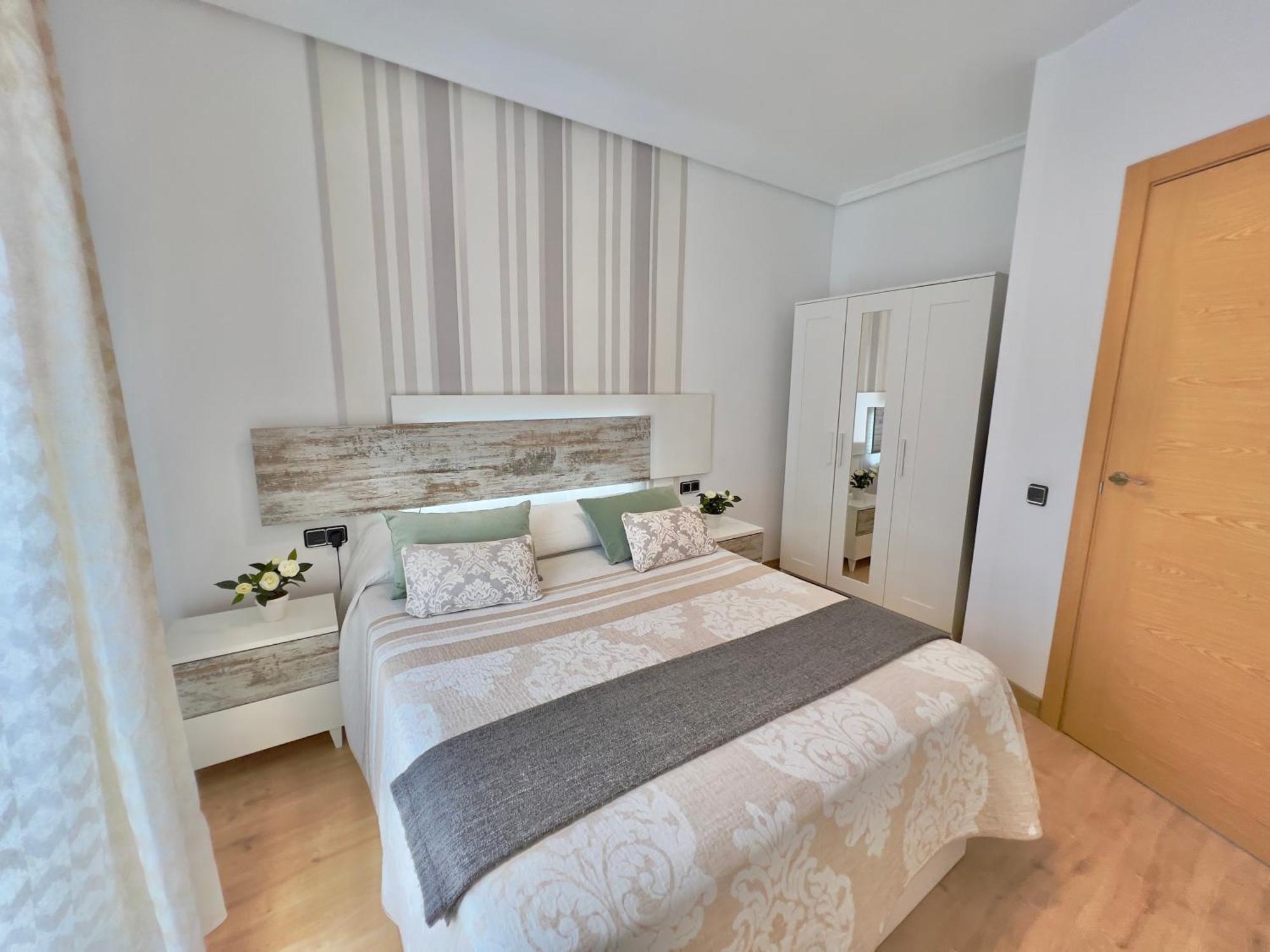 Cozy Apartment In Valencia! Wi-Fi ! Luaran gambar